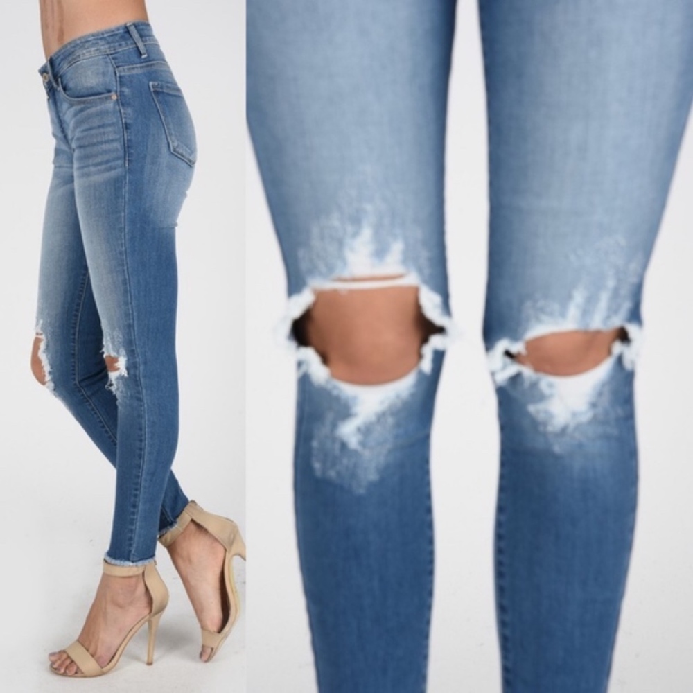 Kancan Distressed Skinny Jeans - Picture 2 of 2